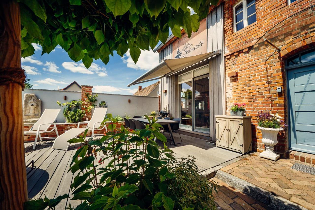 Alte Schmiede Mit Sauna, Pool Und Whirpool Im Aussenbereich Schoenstes Ferienhaus Der Lausitz Elsterheide Экстерьер фото